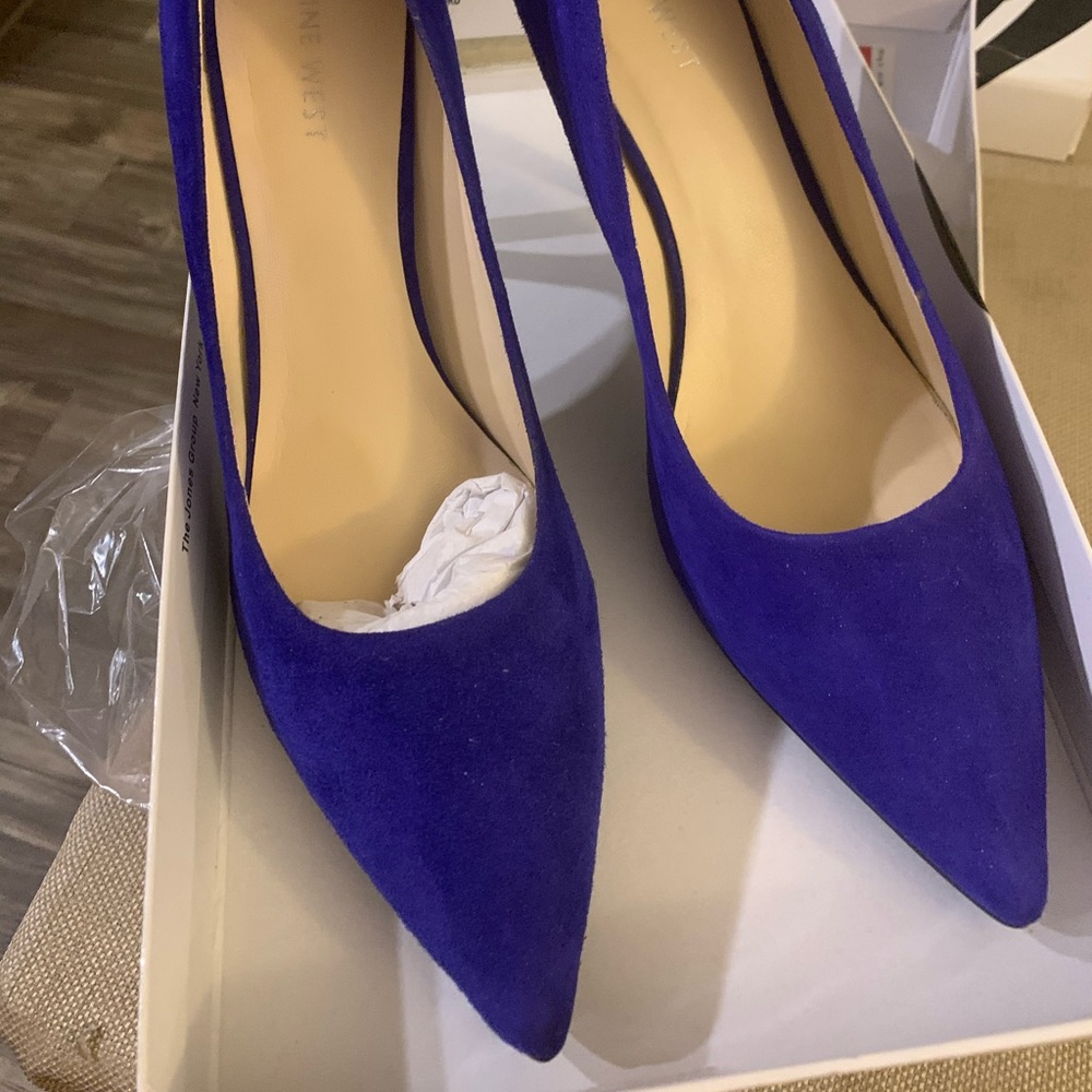 Blue suede pumps